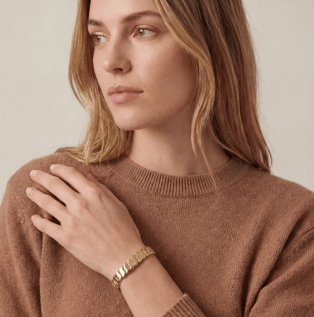 Nazaré Gold Wave Bracelet - Coralina